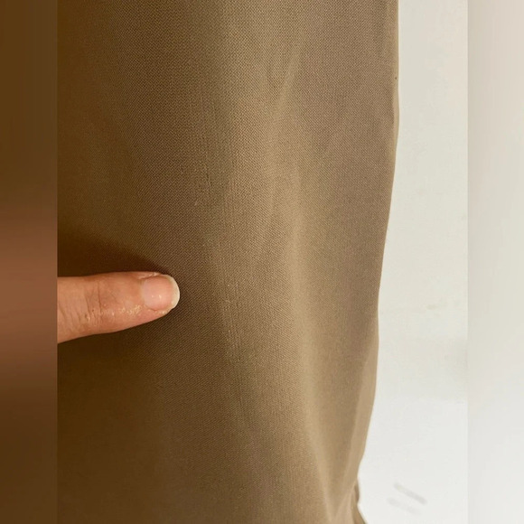 Lululemon On The  Fly Skirt
*Woven
Frontier, tan color casual, athleisure, sz 6 - Picture 15 of 16